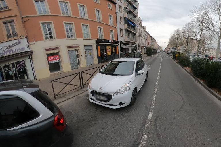 La rue de Hair Spa à Villefranche-Sur-Saone