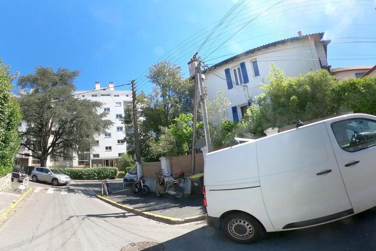 La rue de C Dans L&rsquo;Hair à Bayonne