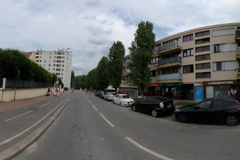 La rue de New Look Hair à Creteil