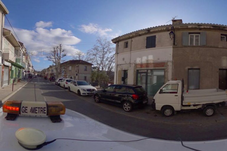 La rue de Hair By Coco à Les Pennes-Mirabeau
