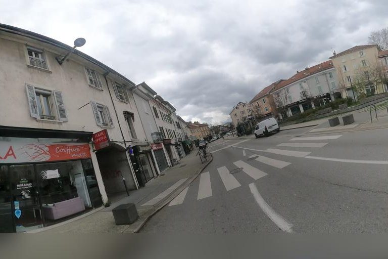 La rue de Hair Opera à Le Pont-De-Claix