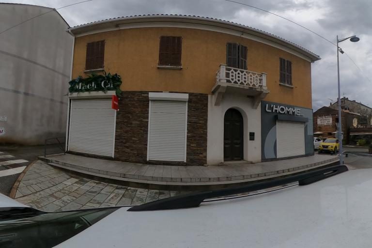 La rue de Hair Corsica à Ghisonaccia
