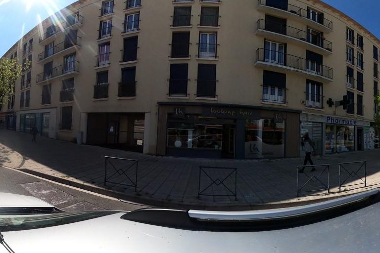 La rue de Looking Hair à Allonnes