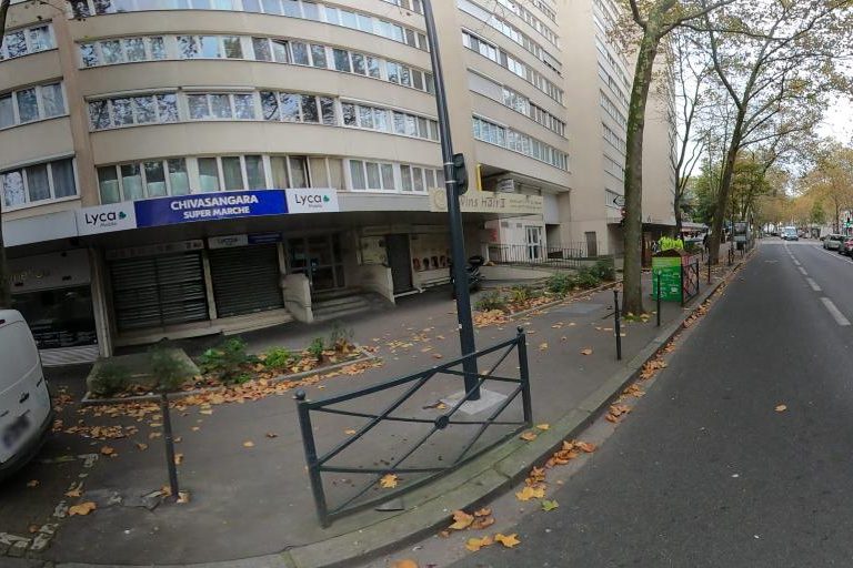 La rue de Twins Hair Ii à Colombes