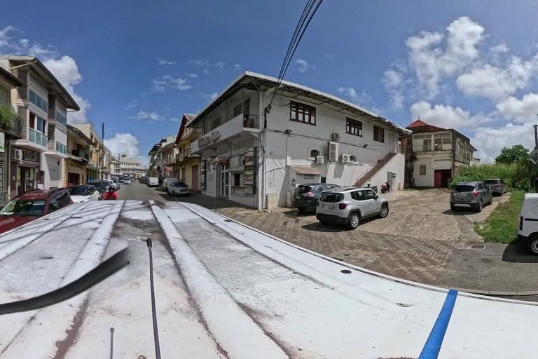 La rue de Privat Hair Kut à Cayenne