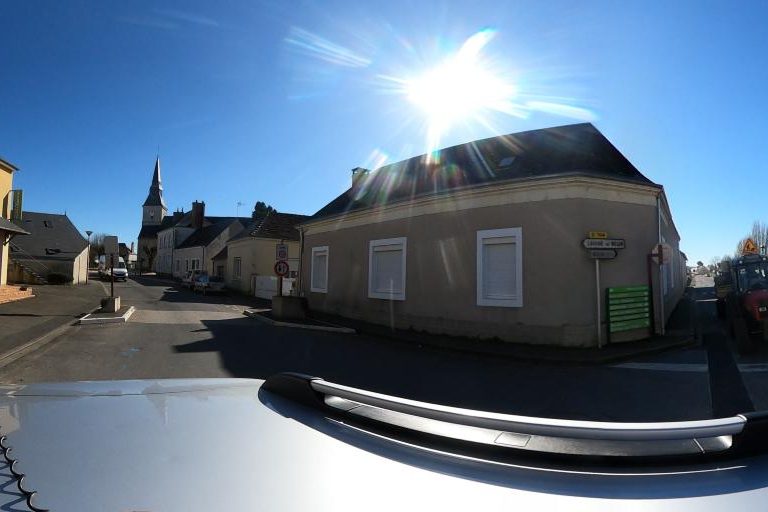 La rue de Un Hair D&rsquo;Antan à Saint-Gervais-En-Belin