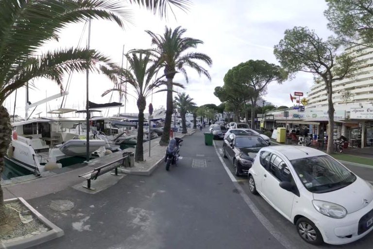 La rue de Hair Joyce à Villeneuve-Loubet