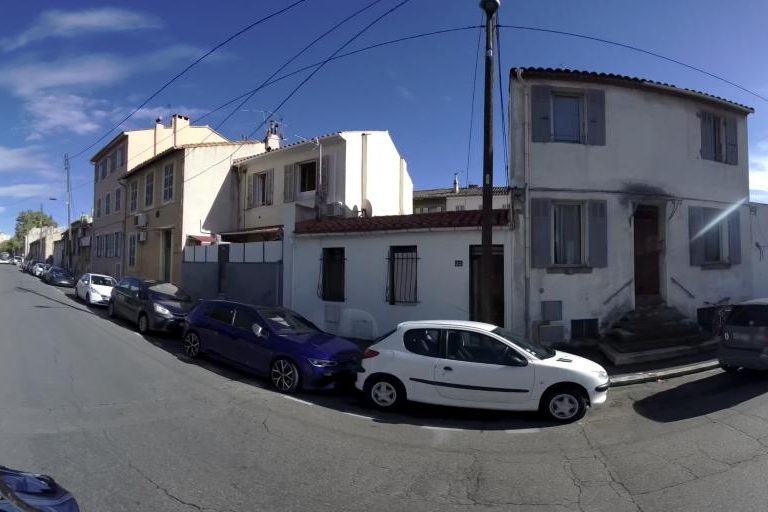 La rue de Just Dans L &lsquo; Hair à Marseille