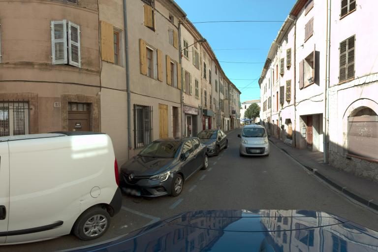 La rue de Revolution Hair à Tourves