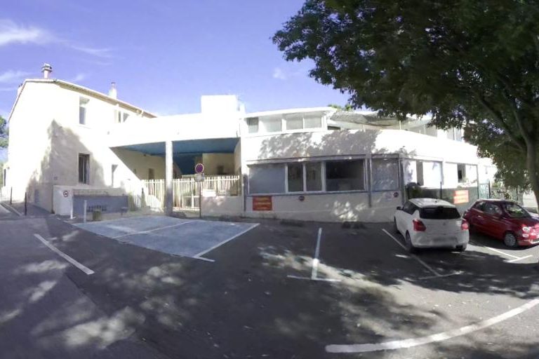La rue de L&rsquo;Hair Du Vegetal à La Ciotat