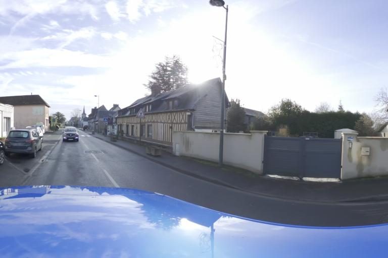 La rue de Coupe Dans L&rsquo;Hair à Annebault