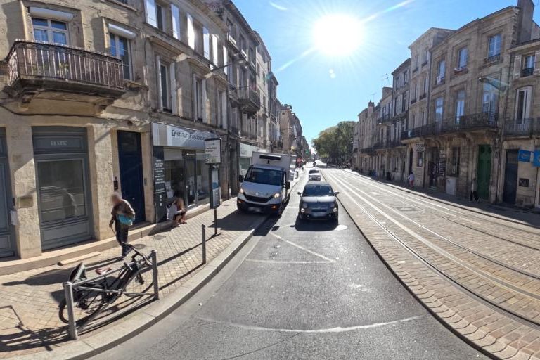 La rue de Madeingrid Hair à Bordeaux