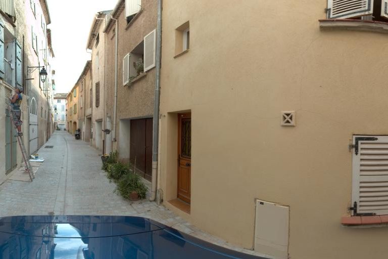La rue de Soft Hair à Signes