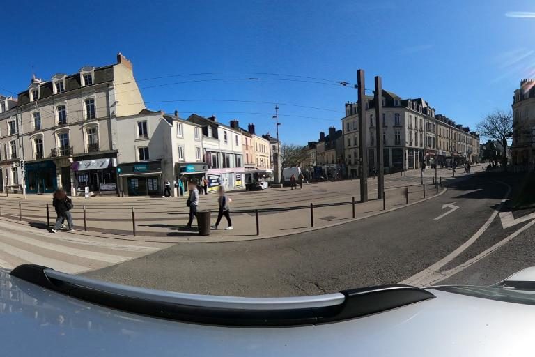 La rue de Bio&rsquo;S Hair à Le Mans