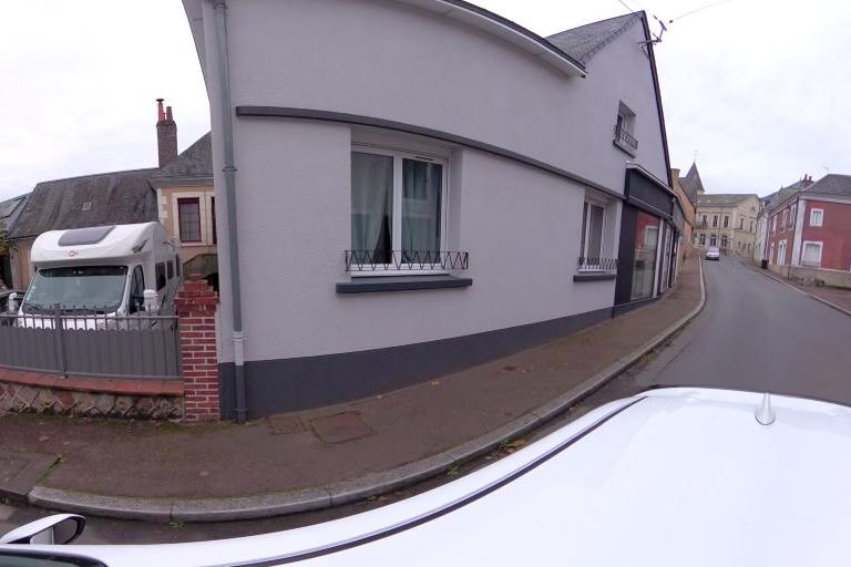 La rue de L&rsquo;Hair Decale à Mansigne