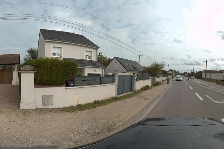 La rue de Marine M. Hair Création à Arc-Sur-Tille