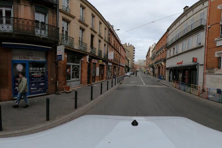 La rue de Studio Mega Hair Toulouse à Toulouse