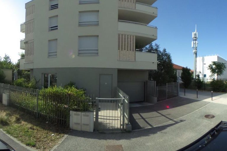 La rue de Rosa De Mèche Avec Vous à Brignais