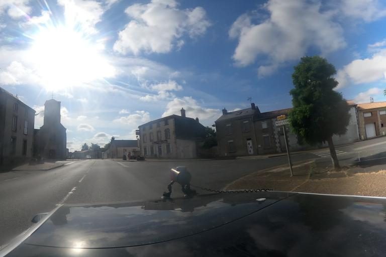 La rue de Le Temps Des Ciseaux à Mauleon