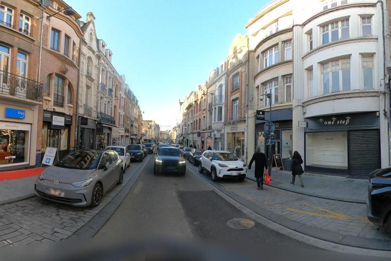 La rue de Les Ciseaux De Val à Arras
