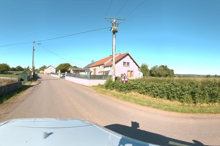 La rue de Les Ciseaux De Jeanne à Liernais